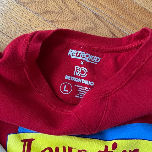 RetroKid Laurentian Pencil Crayons Graphic Sweatshirt Large - Picture 5 of 6
